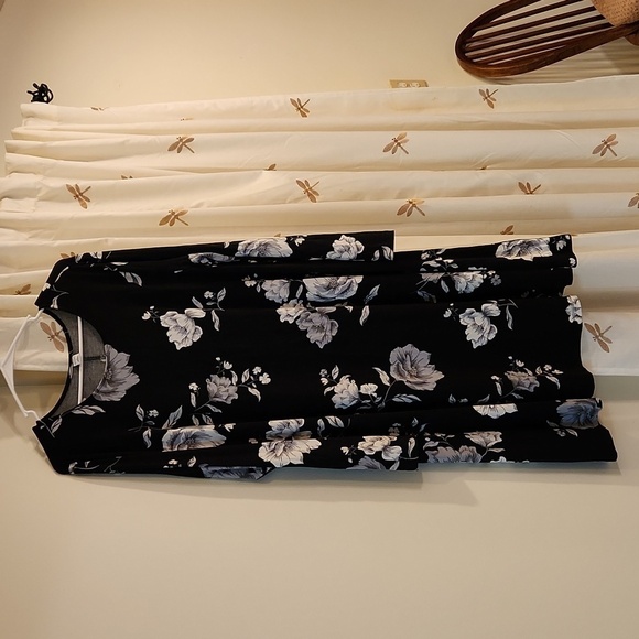 Old Navy Dresses & Skirts - Old Navy dress